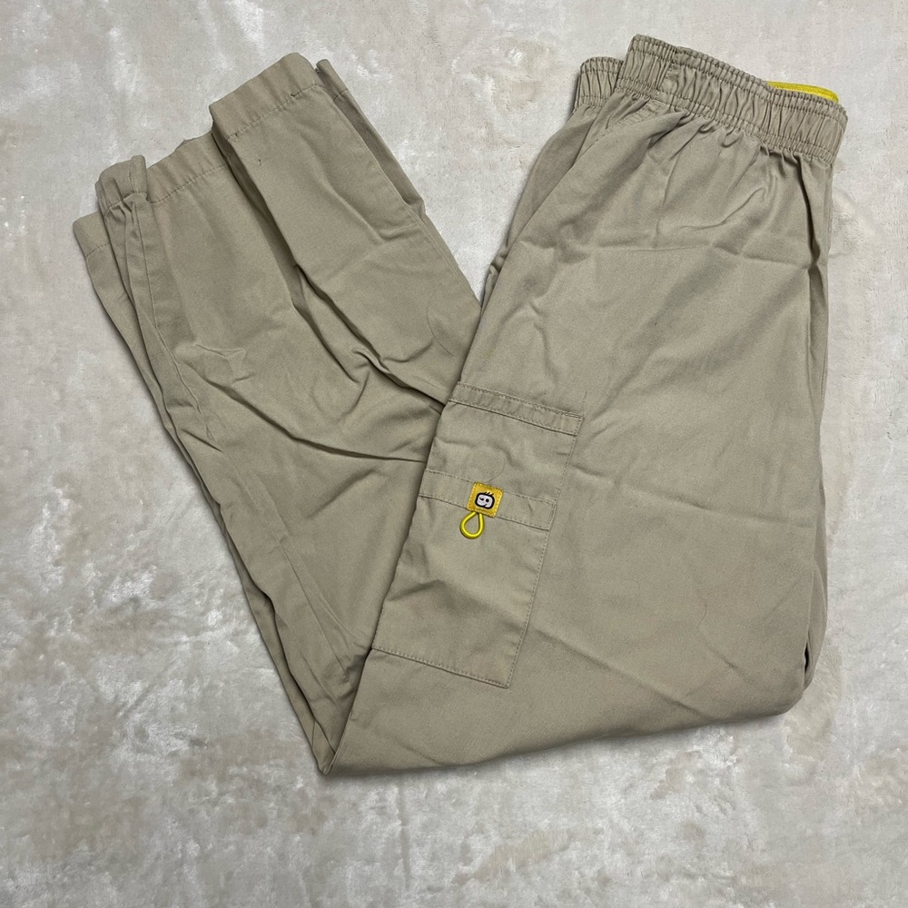 Women's Cherokee Khaki Cargo Scrub Pants - Picture 2 of 5